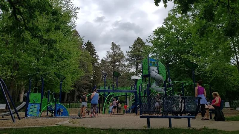 Adler Memorial Park park in Libertyville, IL