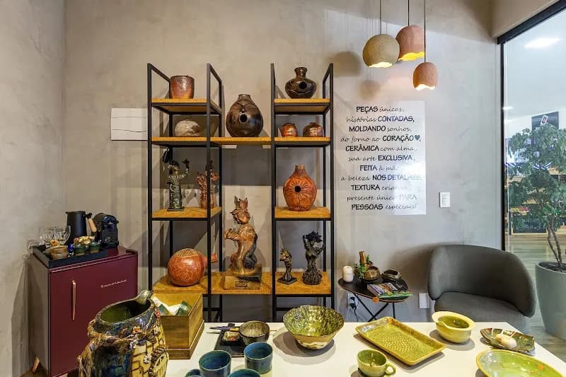 View of ADRI LANG CERAMICA ARTESANAL in Embu das Artes, SP