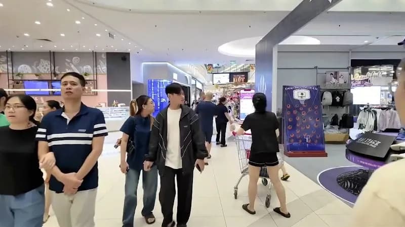 View of Aeon Mall Long Bien in Hà Nội Mỹ Đình, HN