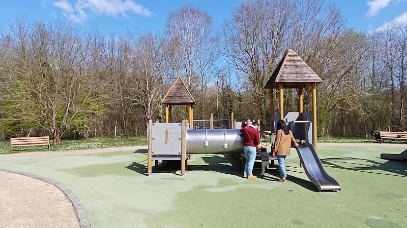 View of Aire de Jeux du parc de la haute île in Neuilly-sur-Seine, IDF