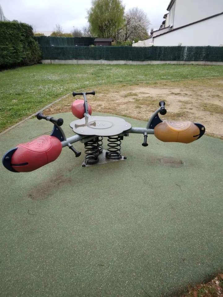 Aire de Jeux Square du Bel Air playground in Rambouillet, IDF
