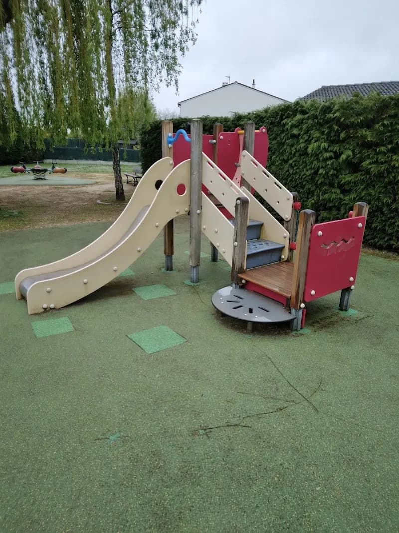 View of Aire de Jeux Square du Bel Air in Rambouillet, IDF