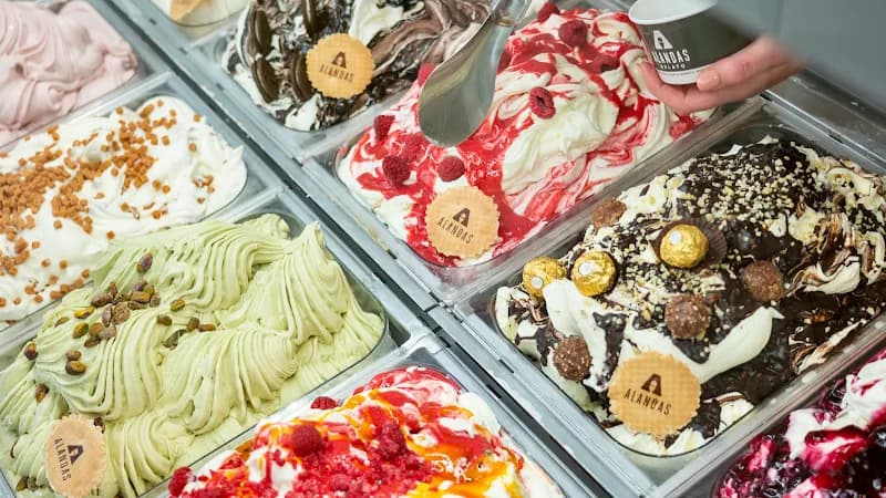 View of Alanda's Gelateria in North Berwick, Scotland