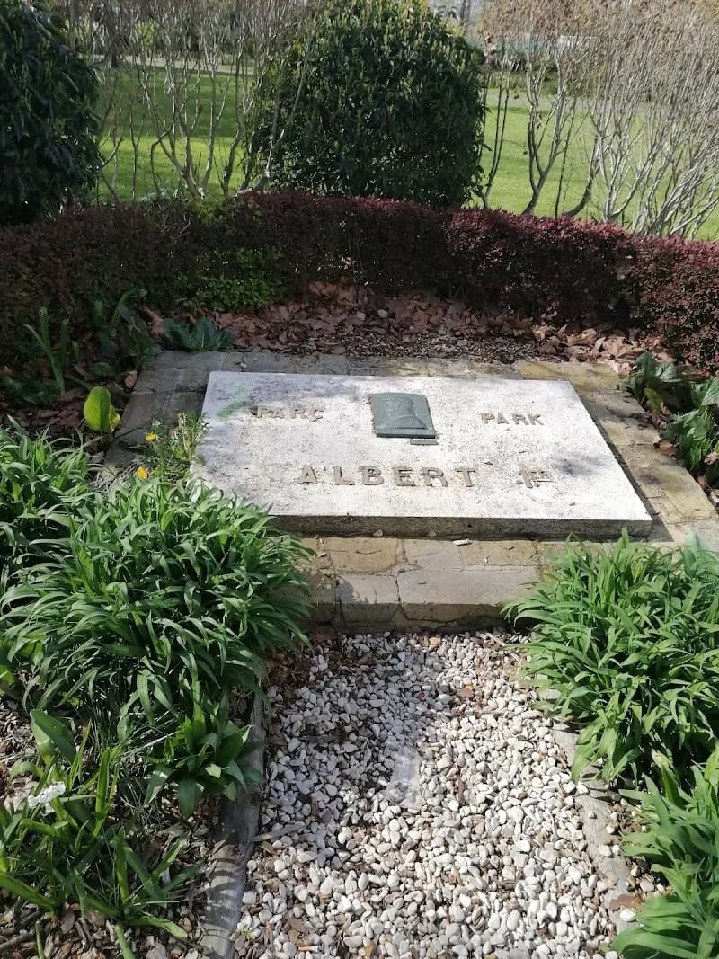 View of Albertpark in Schaerbeek, BRU