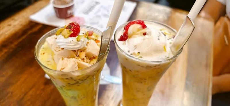 View of Ambrosia Ice Cream Parlor in Mulund, MH