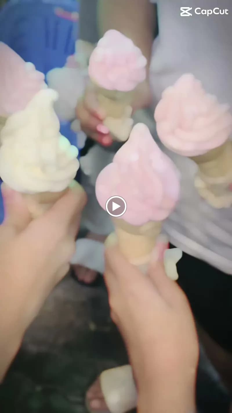 View of An Phu Ice Cream Shop in An Phu, HCMC