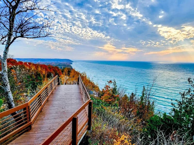 Arcadia Scenic Turnout scenic spot in Arcadia, MI