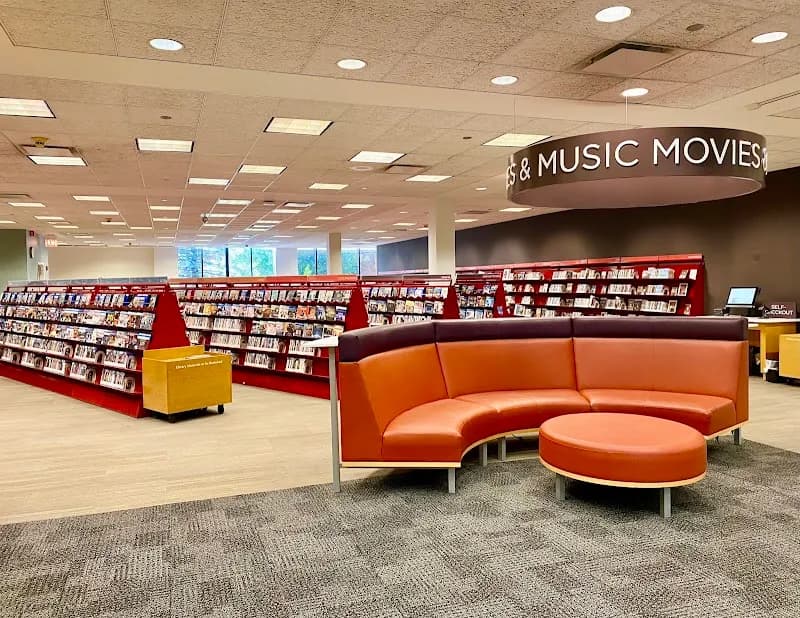 View of Arlington Heights Memorial Library in Arlington Heights, IL