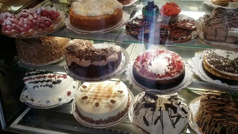 View of Aroma Coffee & Tea in Studio City, CA