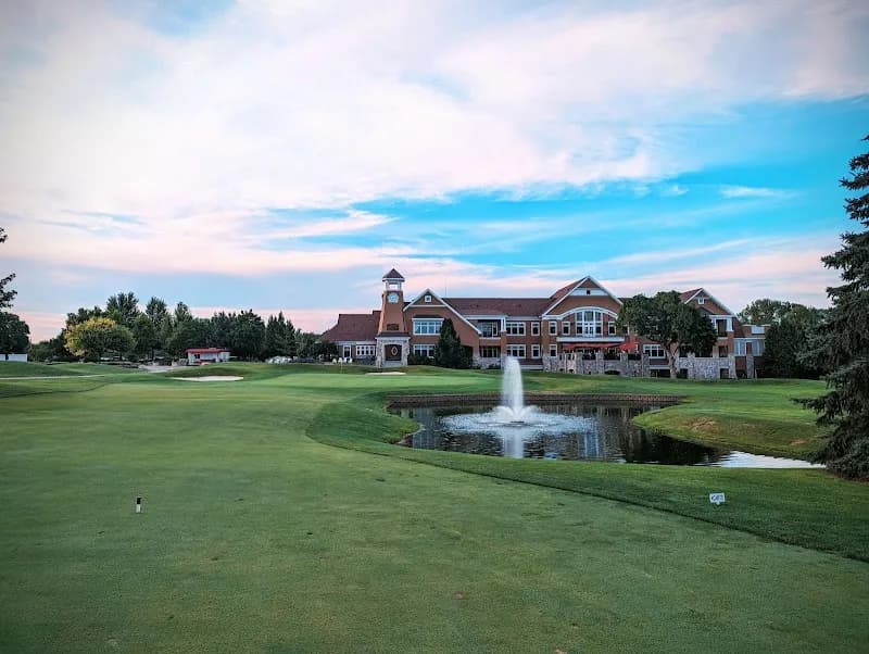 View of Arrowhead Golf Club in Wheaton, IL