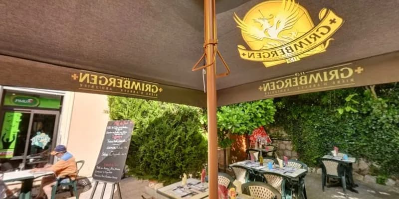 View of Auberge du Vieux Village in Saint-Jeannet, PACA