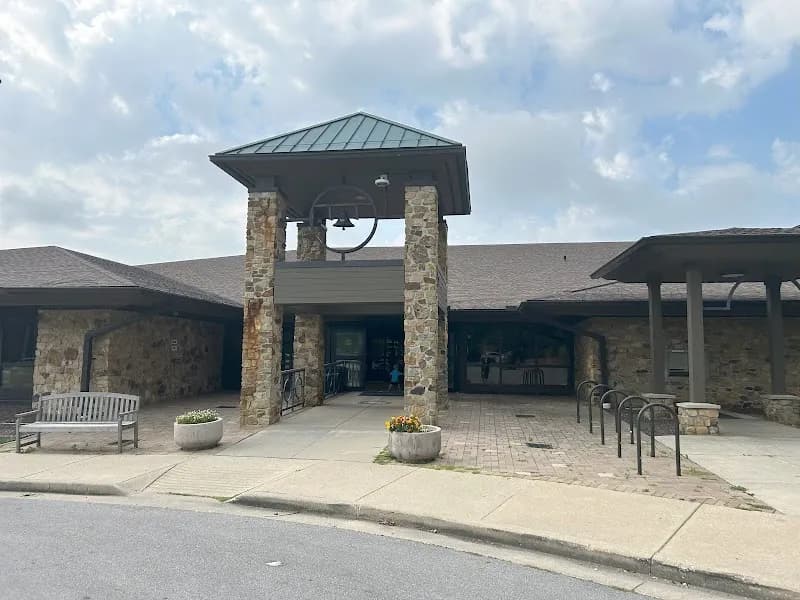 View of Avon-Washington Township Public Library in Avon, IN