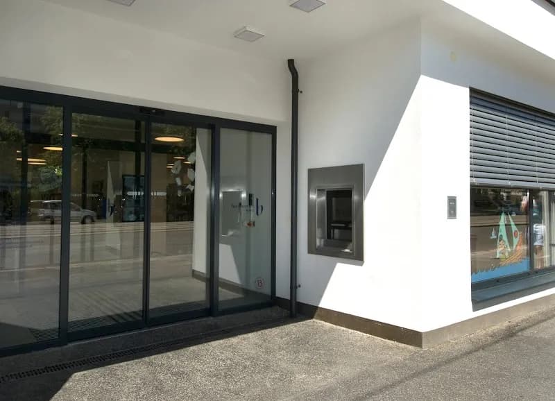 View of Bücherei Weisselbad in Floridsdorf, VIE