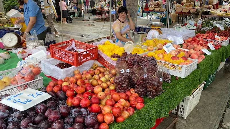 View of Baan Haw Fresh Market in Baan Haw, CM