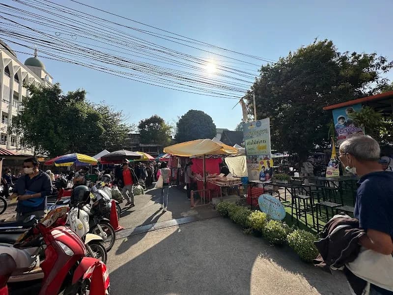 View of Baan Haw Fresh Market in Baan Haw, CM