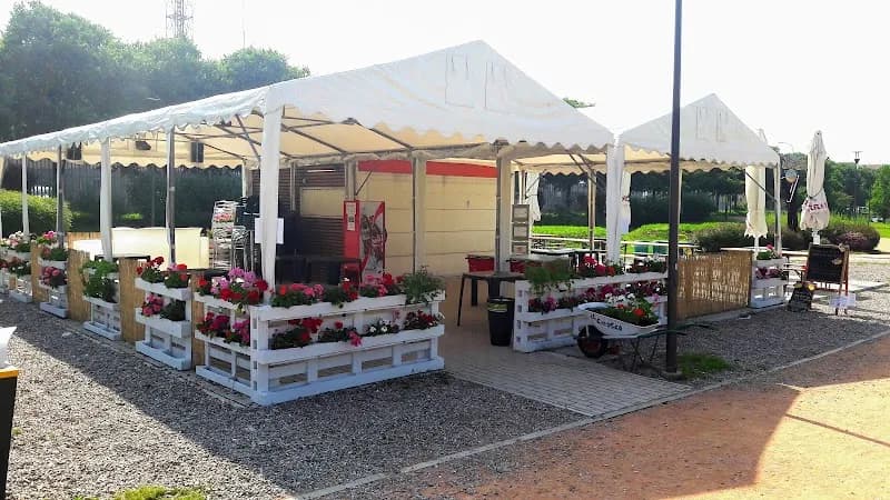 View of Bar Caffetteria del Parco in Rho, Lombardy