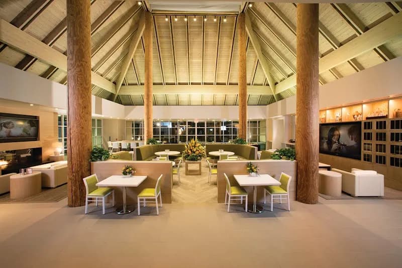 View of Bay Club Redwood Shores in San Mateo, CA