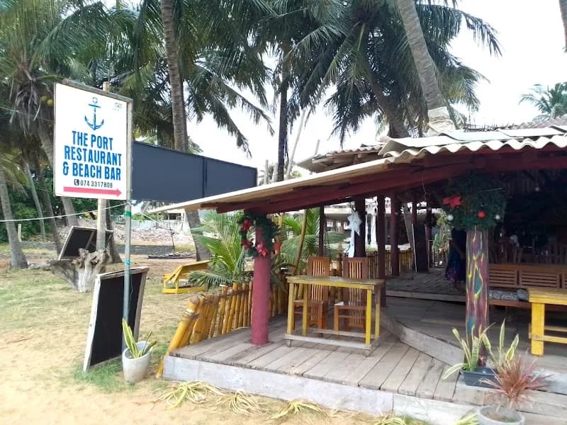Beachfront Seafood Restaurants restaurant in Negombo, WP