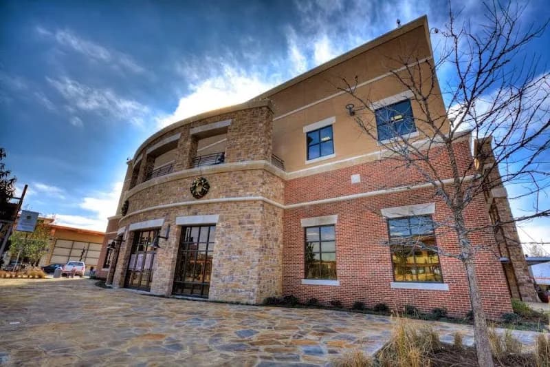 View of Bee Cave Public Library in Bee Cave, TX