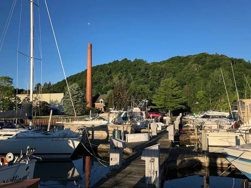 Betsie Bay Marina marina in Elberta, MI