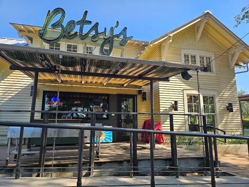 Betsy’s at Evelyn’s Park Breakfast & Brunch in Houston, TX