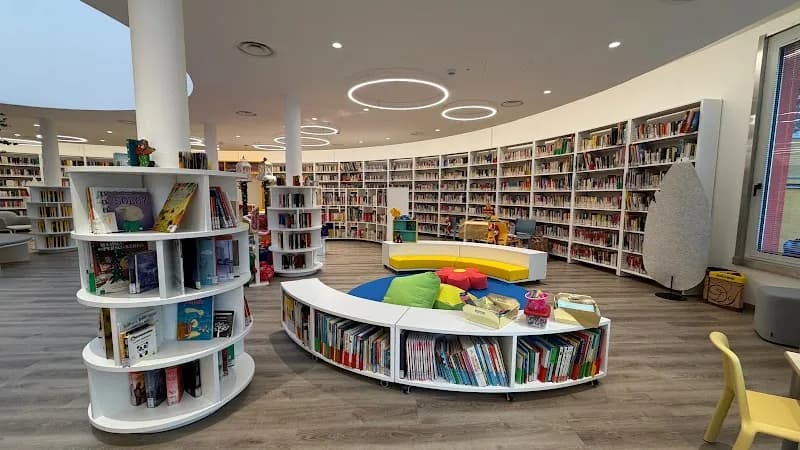 Biblioteca Comunale di Corsico library in Corsico, Lombardy