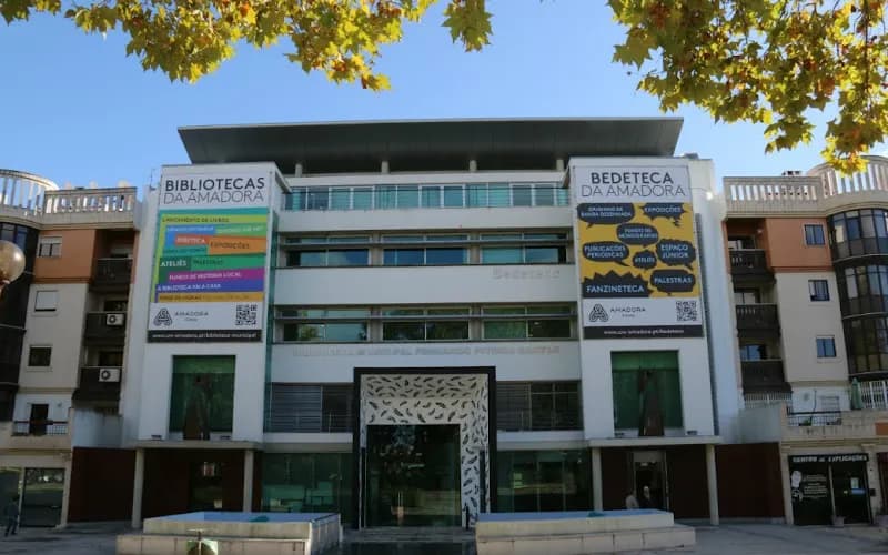 Biblioteca Municipal Fernando Piteira Santos library in Amadora, Amadora