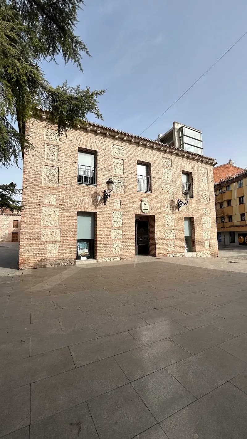 View of Biblioteca Municipal "Rafael Alberti" in San Fernando de Henares, Madrid