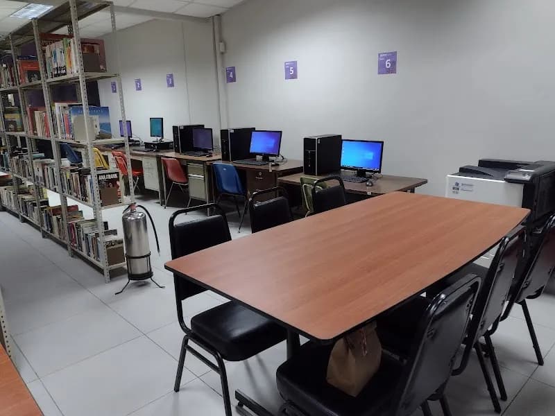 View of Biblioteca Pública de Curridabat in Curridabat, SJ