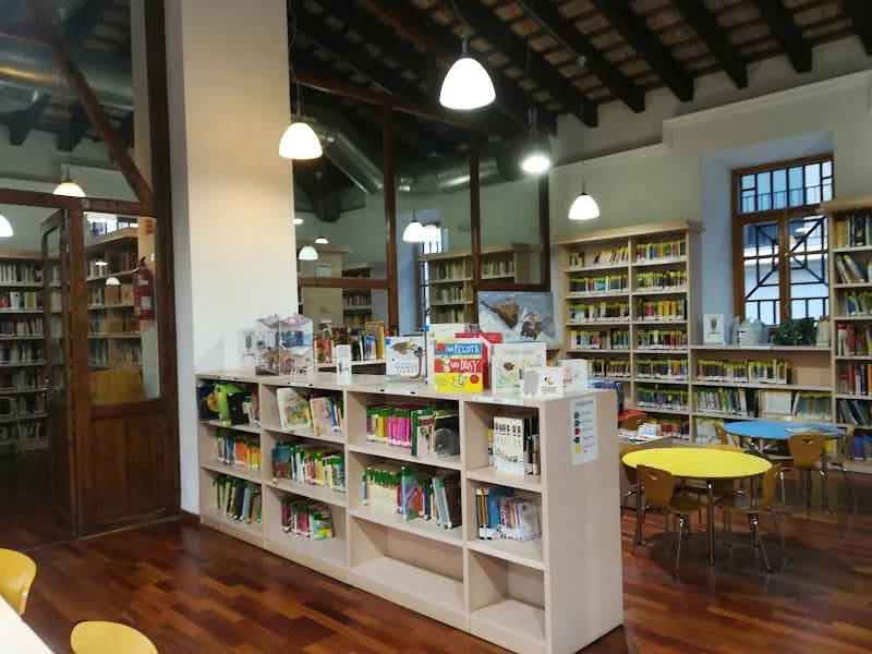View of Biblioteca Pública Municipal Almodí in Llíria, V
