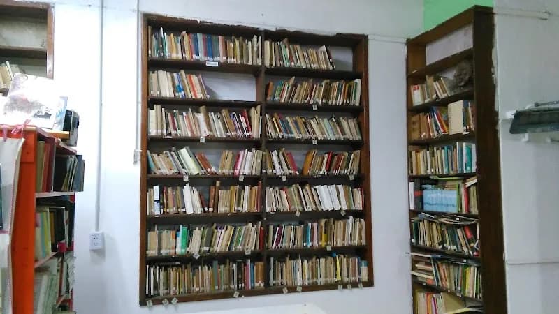 Biblioteca Popular Mariano Moreno library in Flores, BA