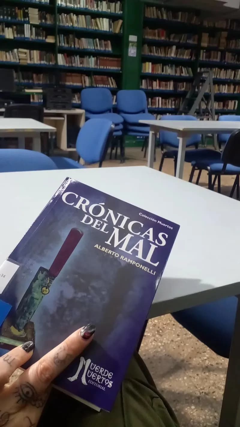 View of Biblioteca Popular Sarmiento in Mataderos, BA