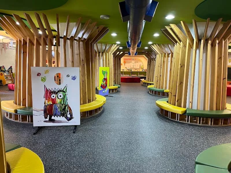 View of Biblioteca VIVA in Santiago, RM