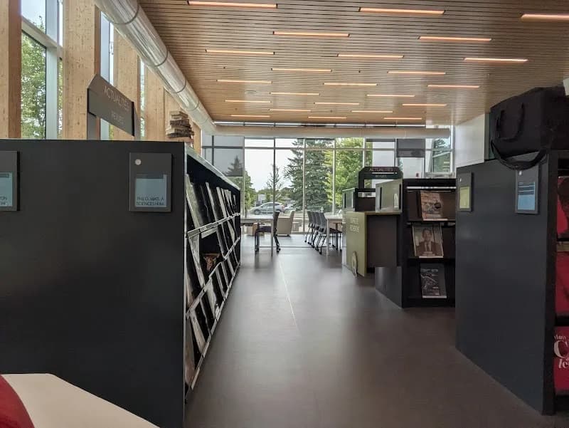 View of Bibliothèque Paul-Mercier in Blainville, QC