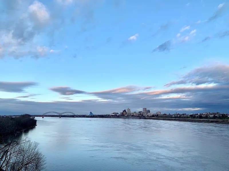 Big River Crossing hiking area in Memphis, TN