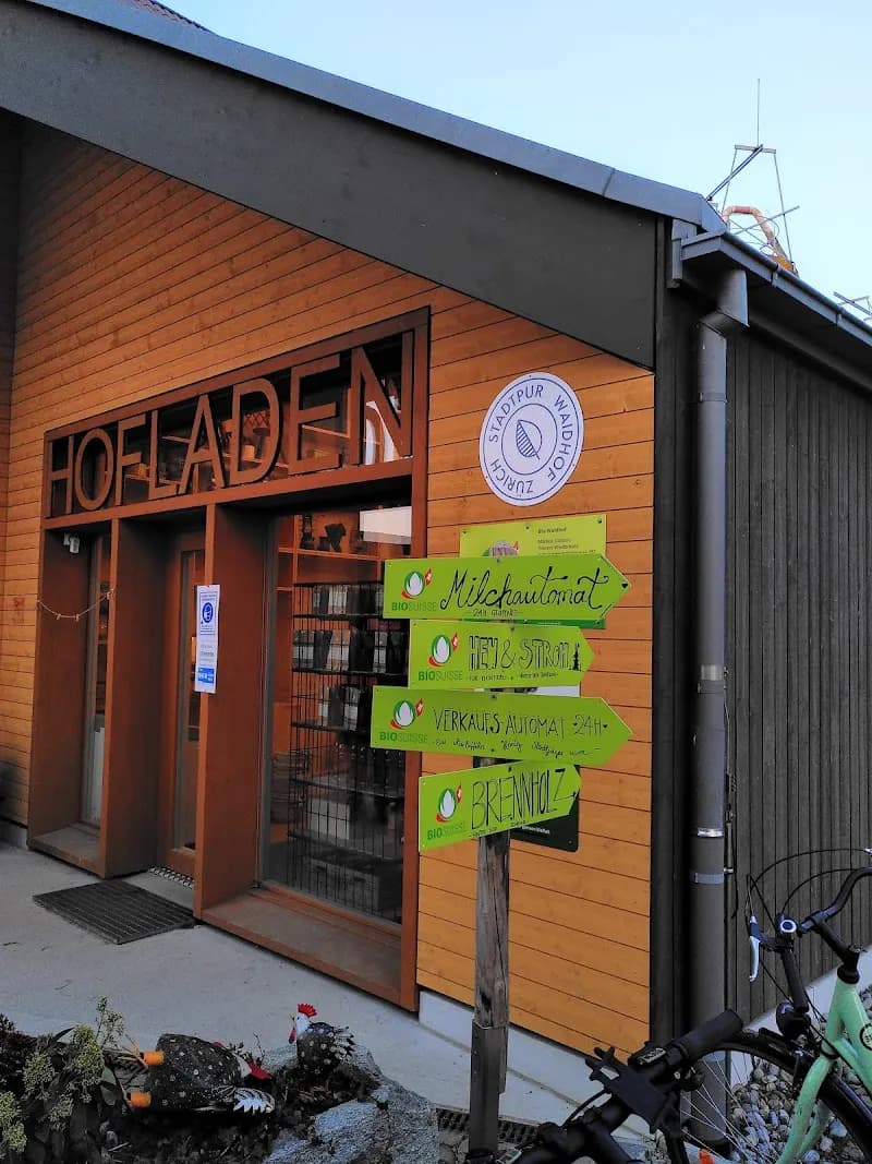 Bio Waidhof grocery store in Seebach, ZH