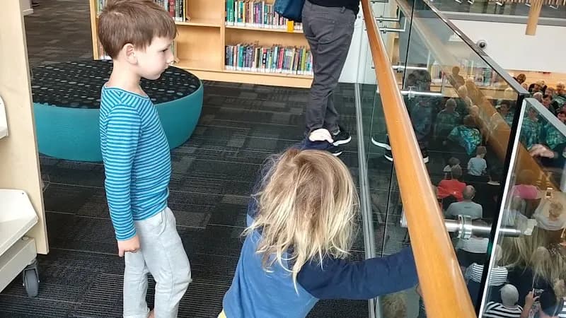 View of Birkenhead Library in Kawai Purapura, AKL