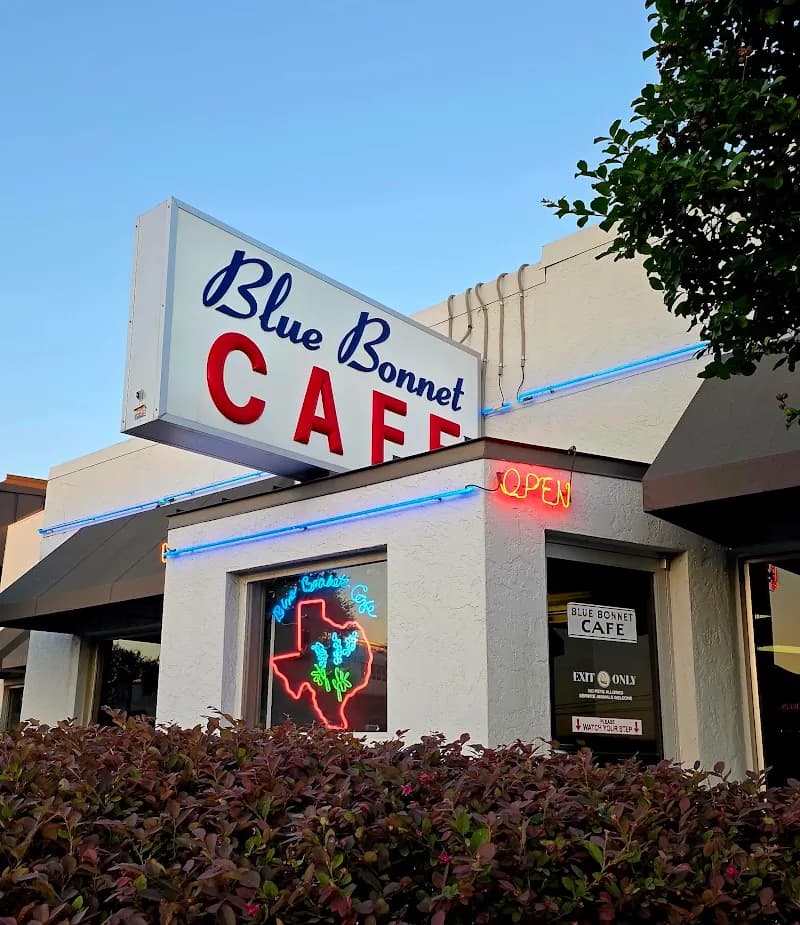 Blue Bonnet Cafe Desserts in Marble Falls, TX