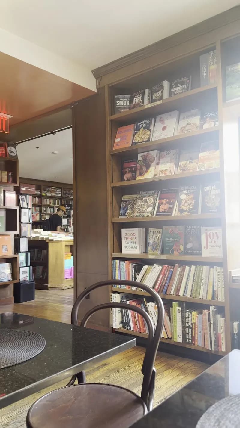 View of Books & Books in Coral Gables, FL