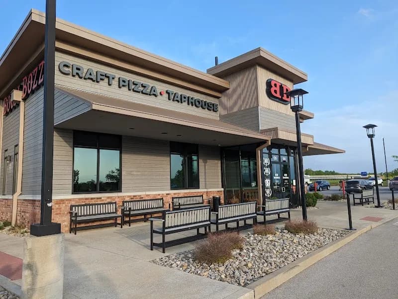 Boombozz Craft Pizza & Taphouse Pizza in St. Matthews, KY
