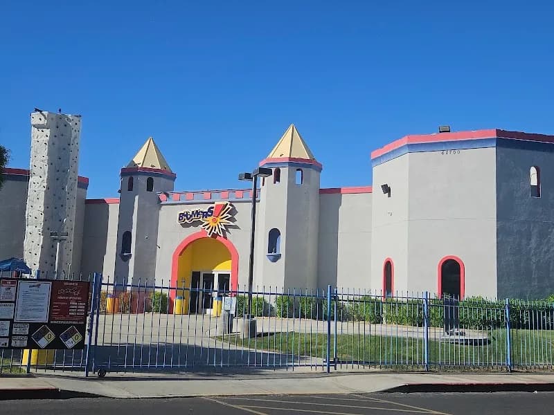 Boomers Palm Springs amusement center in Palm Springs, CA