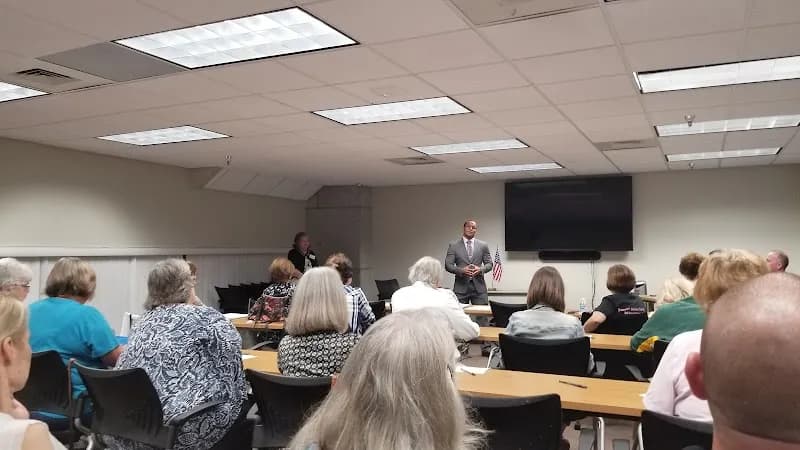 View of Brandon Regional Library in Brandon, FL