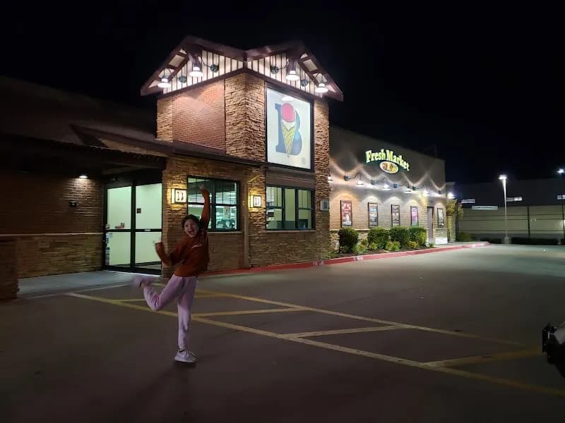 View of Braum's in Burleson, TX