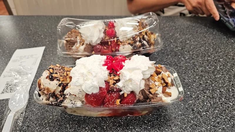 View of Braums Ice Cream & Dairy Strs in Azle, TX