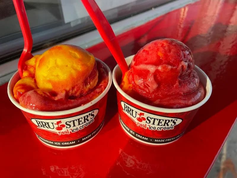 View of Bruster's Real Ice Cream in Gaithersburg, MD
