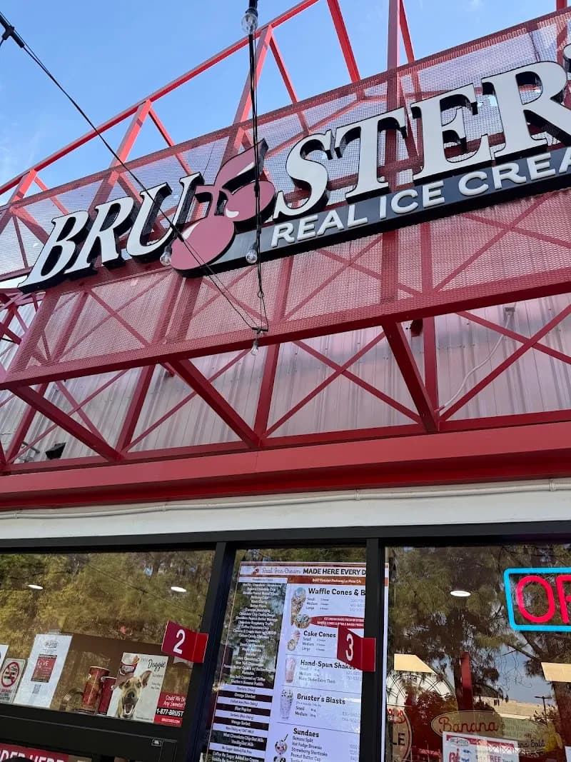 View of Bruster's Real Ice Cream in La Mesa, CA