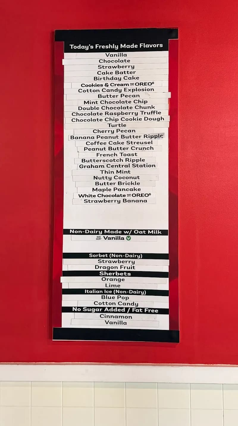 View of Bruster's Real Ice Cream in Maryville, TN