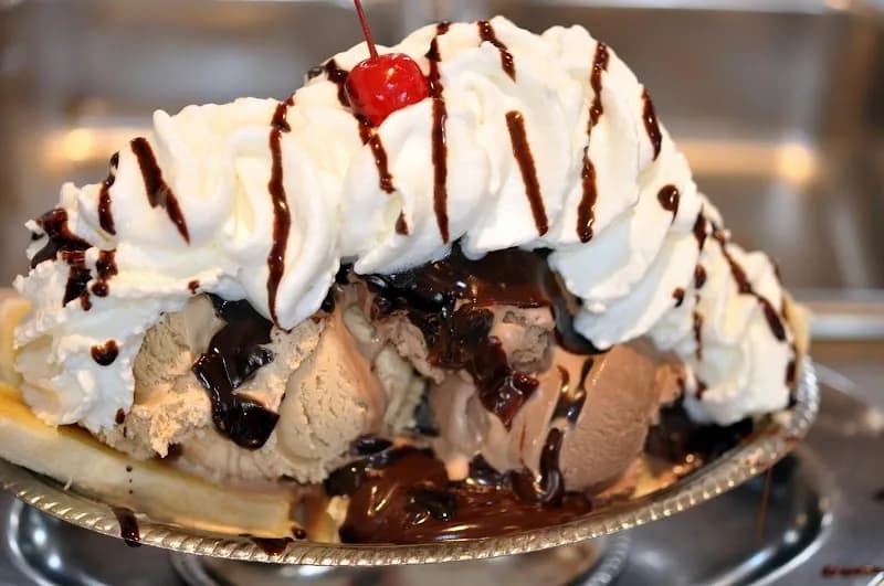 View of Cabot's Ice Cream & Restaurant in Newton, MA