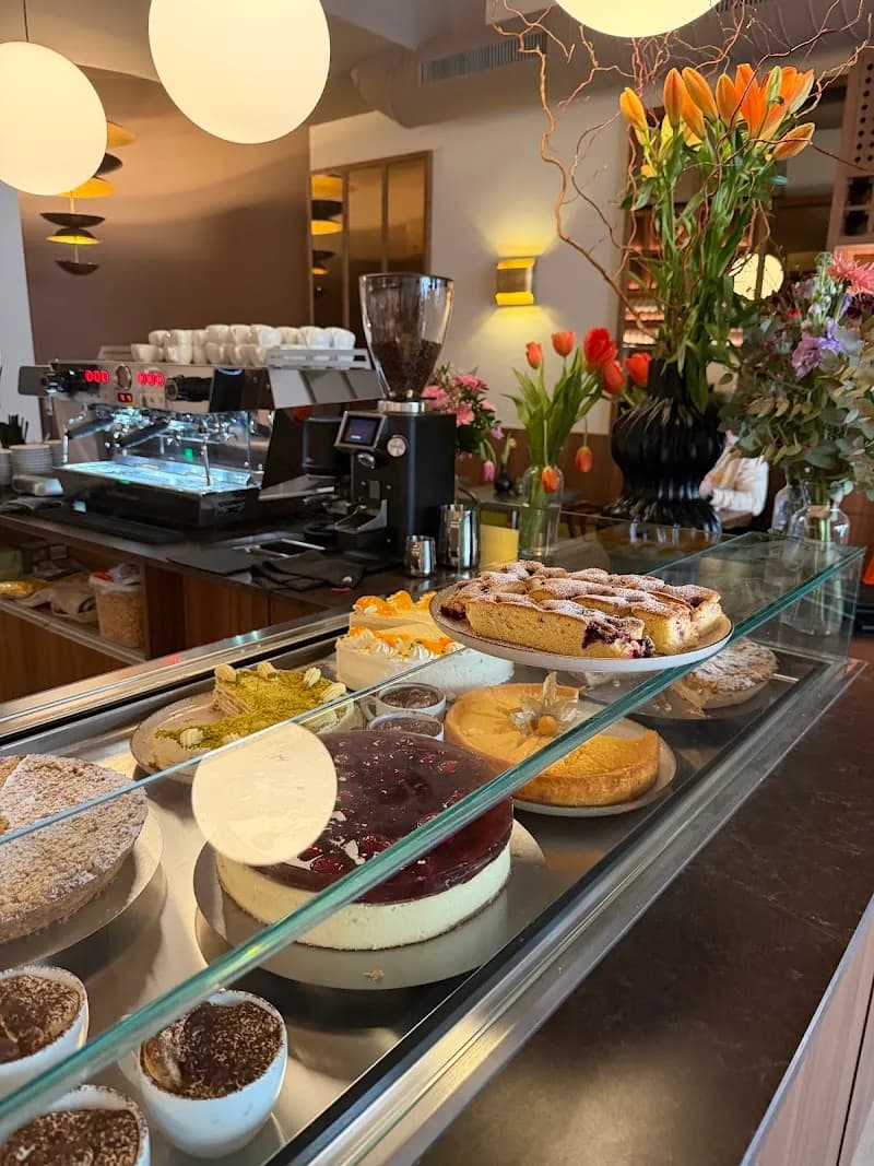 View of Café am Neuen Peter in Munich, BY