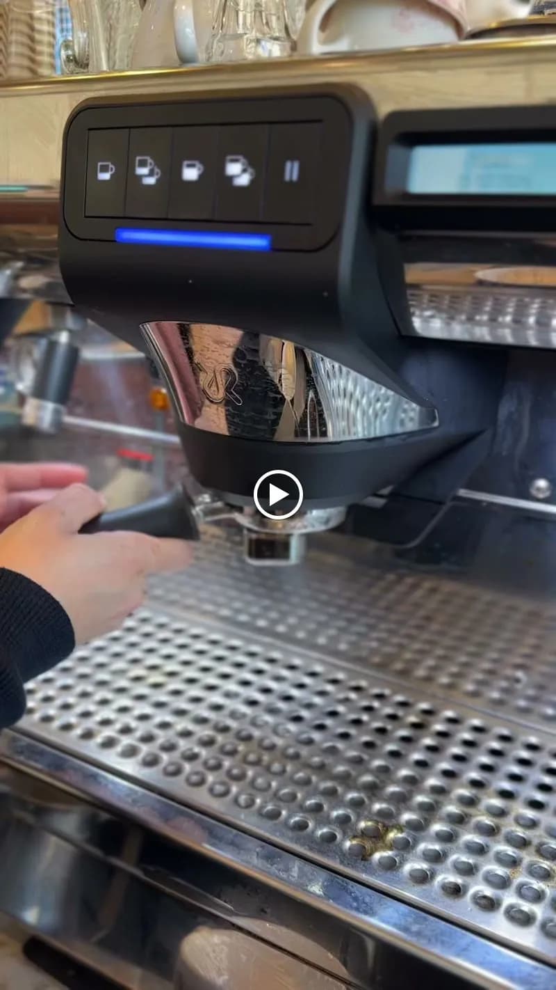 View of Café Cakes & Shakes in Raanana, TA